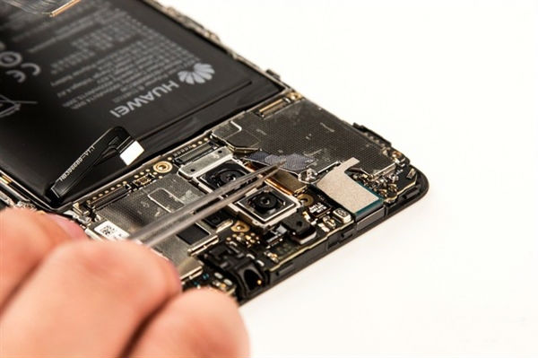 1482087953_huawei-mate-9-teardown-10.jpg